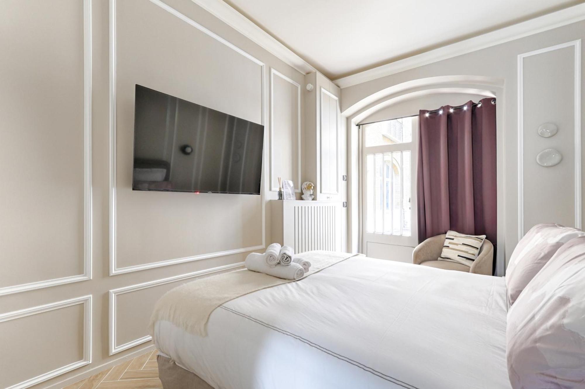 Luxury And Design Studio Invalides Paris Exterior photo